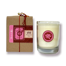 {Pritti} Jasmine & Rose Kalava Candle